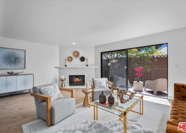 Property at 1334 19th St #2, Santa Monica, CA 90404, 2 beds, 2.5 baths