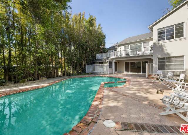 Property at 432 N Bonhill Rd, Los Angeles, CA 90049, 4 beds, 4 baths