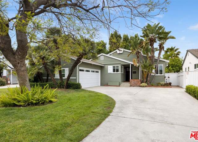 Property at 13021 Delano St, Valley Glen, CA 91401, 3 beds, 2 baths