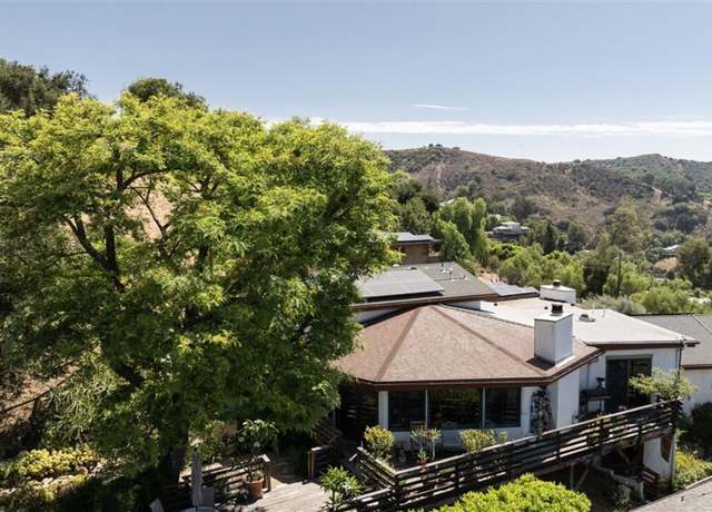 Property at 2733 Halsey Rd, Topanga, CA 90290, 3 beds, 2.5 baths