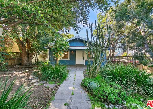 Property at 7740 Hampton Ave, West Hollywood, CA 90046, 3 beds, 2 baths