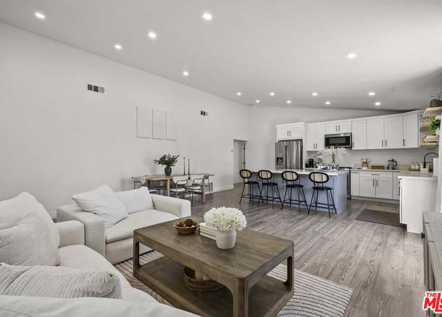 Property at 18712 Vicci St, Canyon Country, CA 91351, 3 beds, 2 baths
