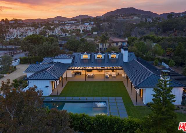 Property at 6530 Zuma View Pl, Malibu, CA 90265, 4 beds, 4.5 baths