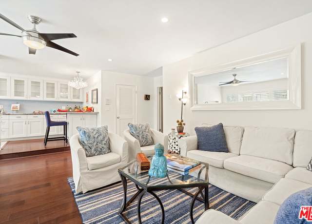 Property at 425 Idaho Ave #4, Santa Monica, CA 90403, 2 beds, 2 baths