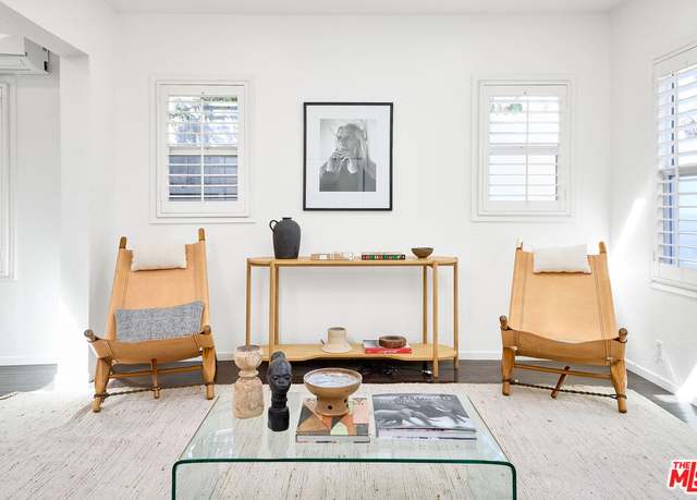 Property at 905 5th Ave, Venice, CA 90291, 2 beds, 1 bath