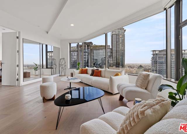 Property at 801 S Grand Ave #2211, Los Angeles, CA 90017, 2 beds, 2 baths