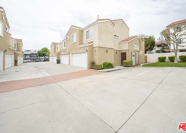 Property at 922 N Walnut St #8, La Habra, CA 90631, 3 beds, 2.5 baths