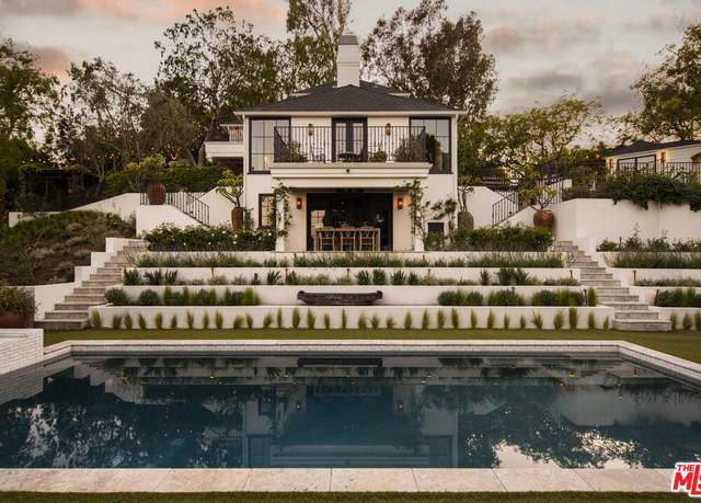Property at 7422 Palo Vista Dr, Los Angeles, CA 90046, 3 beds, 4 baths