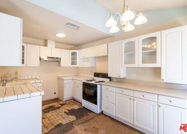 Property at 1339 Alessandro Dr, Newbury Park, CA 91320, 2 beds, 1.5 baths