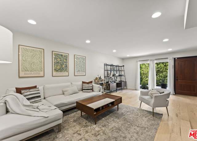 Property at 10854 Morrison St #2, North Hollywood, CA 91601, 4 beds, 3 baths