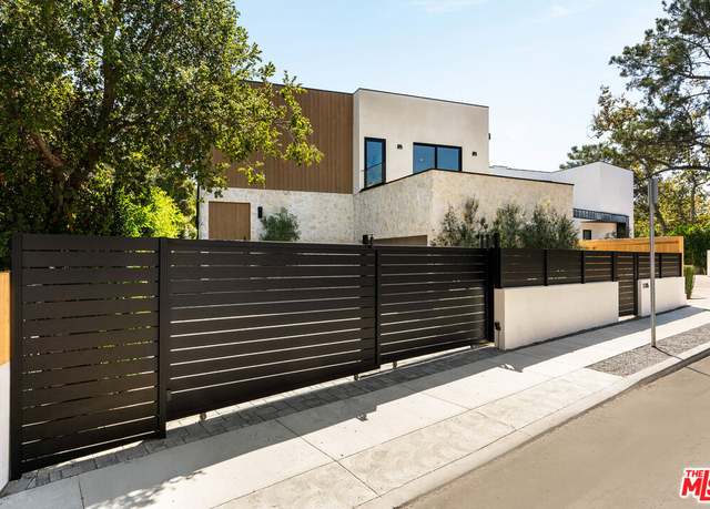 Property at 1185 Mcclellan Dr, Los Angeles, CA 90049, 6 beds, 5 baths
