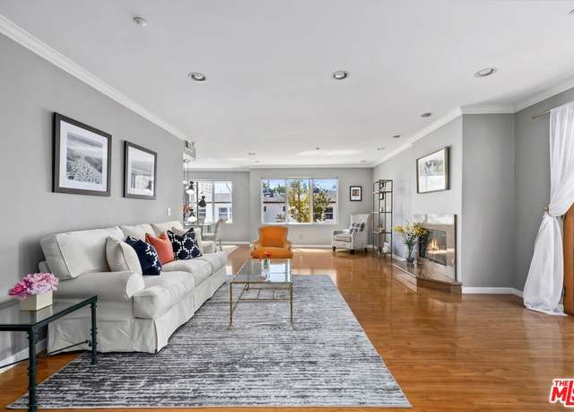 Property at 1018 4th St #203, Santa Monica, CA 90403, 2 beds, 2.5 baths