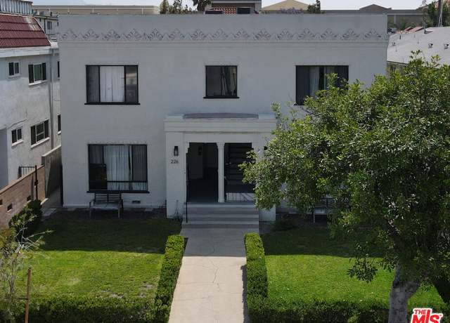 Property at 224 N Jackson St, Glendale, CA 91206, 10 beds, 9 baths