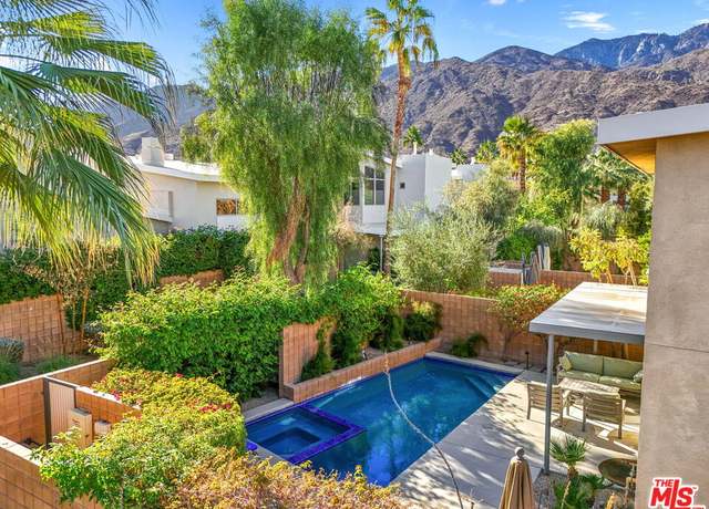 Property at 913 Oceo Cir, Palm Springs, CA 92264, 2 beds, 2 baths