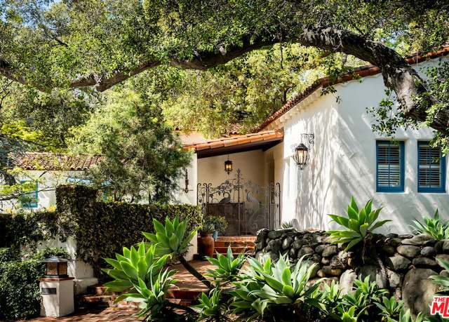 Property at 1158 Woodland Dr, Santa Paula, CA 93060, 4 beds, 3.5 baths