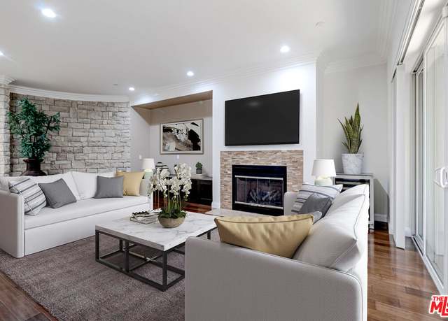 Property at 4848 Wilshire Blvd #102, Los Angeles, CA 90010, 3 beds, 4 baths