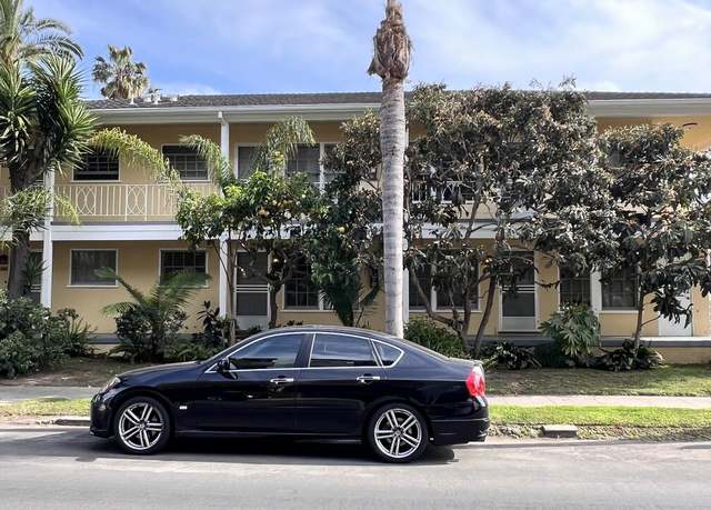 Property at 6300 Waring Ave, Los Angeles, CA 90038, 8 beds, 6 baths