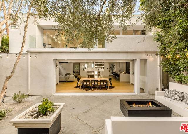 Property at 366 N Kenter Ave, Los Angeles, CA 90049, 4 beds, 3.5 baths