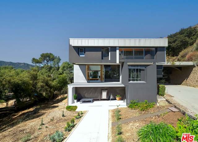 Property at 22800 Portage Circle Dr, Topanga, CA 90290