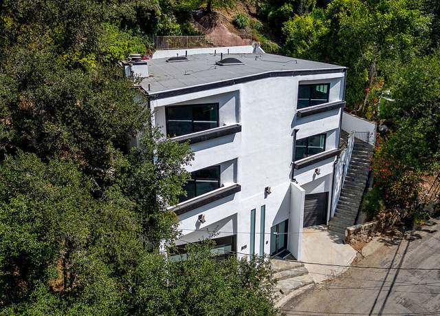 Property at 8155 Willow Glen Rd, Los Angeles, CA 90046, 3 beds, 3 baths