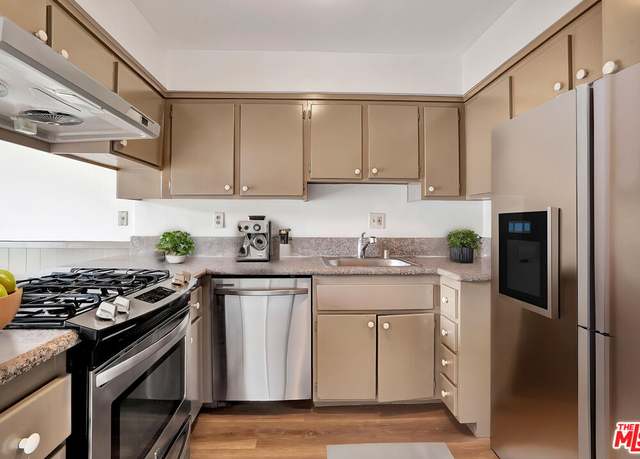 Property at 10065 De Soto Ave #303, Chatsworth, CA 91311, 2 beds, 2 baths