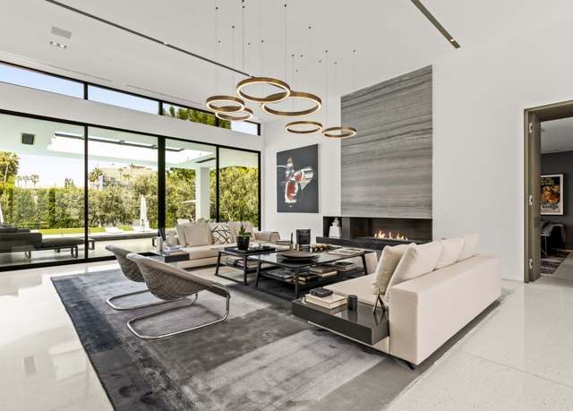 Property at 16032 Valley Vista Blvd, Encino, CA 91436, 4 beds, 7 baths