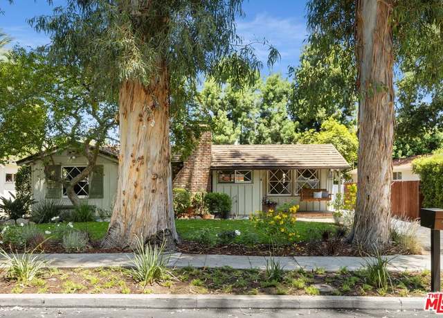 Property at 21315 Ibanez Ave, Woodland Hills, CA 91364, 2 beds, 2 baths