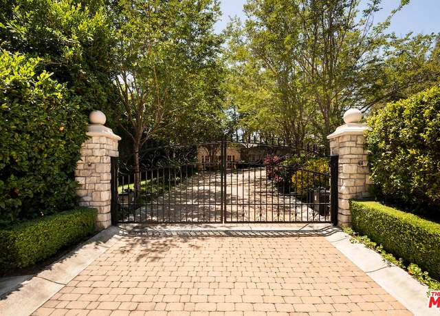 Property at 9996 Sunset Blvd, Beverly Hills, CA 90210, 6 beds, 8 baths