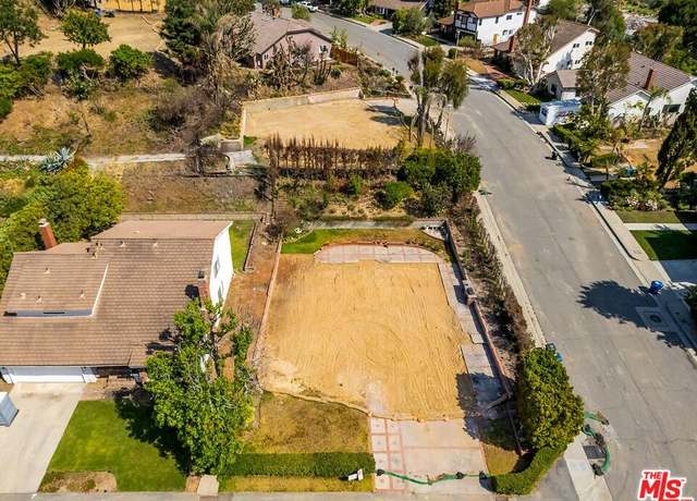 Property at 17177 Avenida De La Herradura, Pacific Palisades, CA 90272