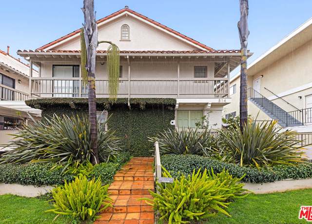 Property at 814 18th St Unit F, Santa Monica, CA 90403, 2 beds, 2.5 baths