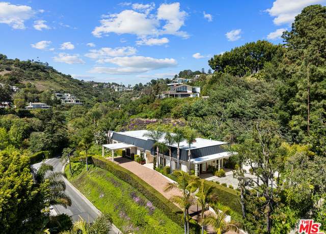 Property at 10825 Chalon Rd, Los Angeles, CA 90077, 4 beds, 5.5 baths