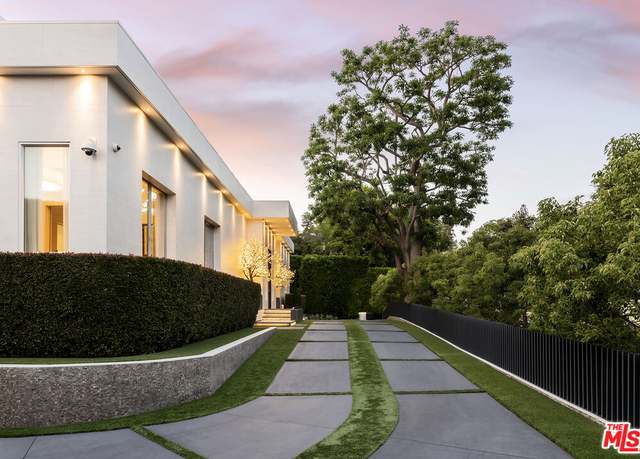 Property at 901 Oxford Way, Beverly Hills, CA 90210, 9 beds, 12 baths
