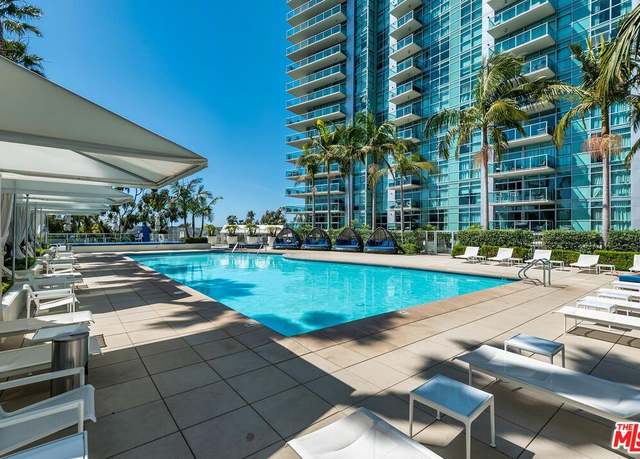 Property at 13700 Marina Pointe Dr #605, Marina Del Rey, CA 90292, 3 beds, 2.5 baths