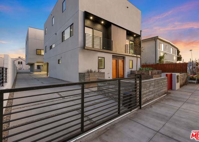 Property at 3820 Montclair St, Los Angeles, CA 90018, 19 beds, 16 baths