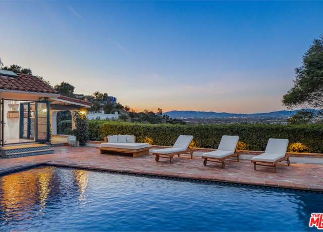Property at 3646 Sunswept Dr, Studio City, CA 91604, 3 beds, 3.5 baths