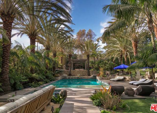 Property at 7059 Fernhill Dr, Malibu, CA 90265, 3 beds, 2 baths