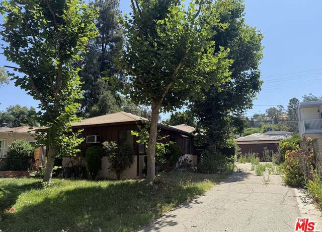 Property at 4972 Topanga Canyon Blvd, Woodland Hills, CA 91364, 3 beds, 2 baths
