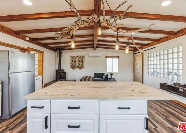 Property at 1866 Old Woman Springs Rd, Landers, CA 92285, 2 beds, 1 bath