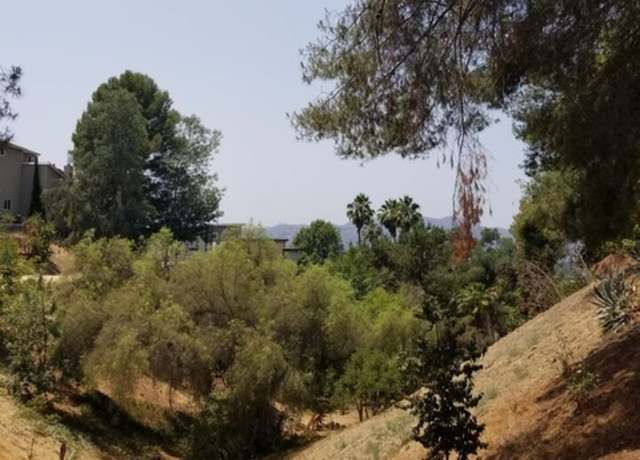 Property at 2500 Yorkshire Dr, Los Angeles, CA 90065
