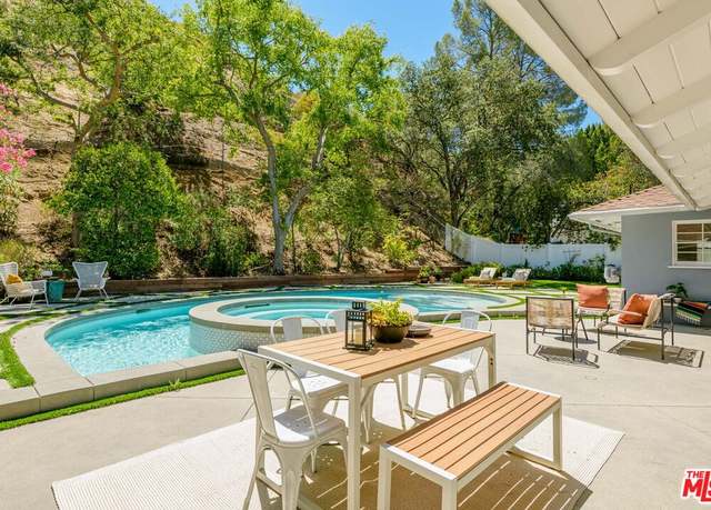 Property at 3856 Hayvenhurst Ave, Encino, CA 91436, 4 beds, 3 baths