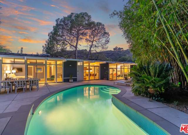 Property at 7530 Sunnywood Ln, Los Angeles, CA 90046, 3 beds, 2 baths