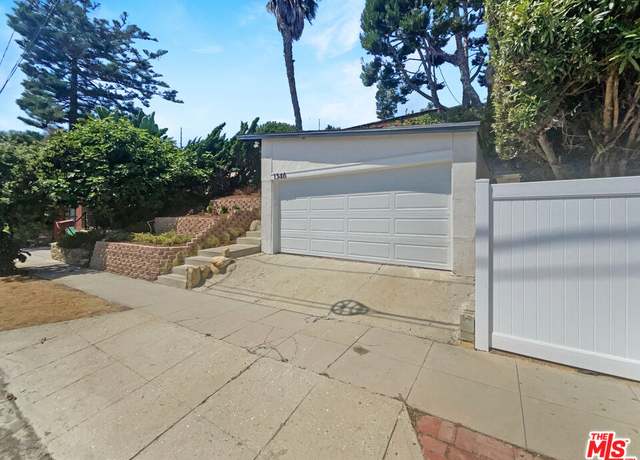 Property at 1346 W 36th St, San Pedro, CA 90731, 2 beds, 2 baths