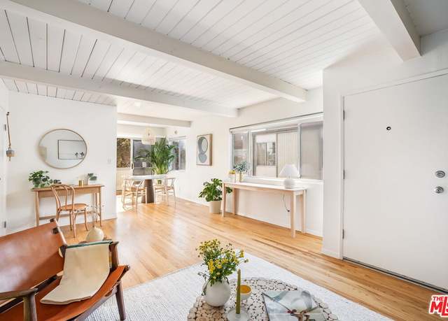 Property at 2625 6th St #5, Santa Monica, CA 90405, 2 beds, 1 bath