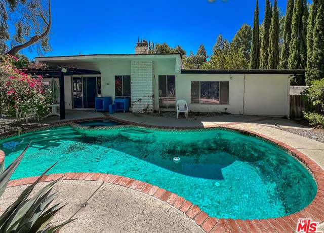 Property at 21626 Cezanne Pl, Woodland Hills, CA 91364, 4 beds, 4 baths