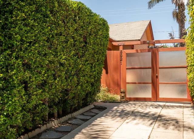 Property at 8921 Rosewood Ave, West Hollywood, CA 90048, 1 bed, 1 bath