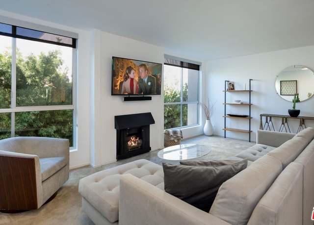Property at 927 N Kings Rd #317, West Hollywood, CA 90069, 1 bed, 1 bath