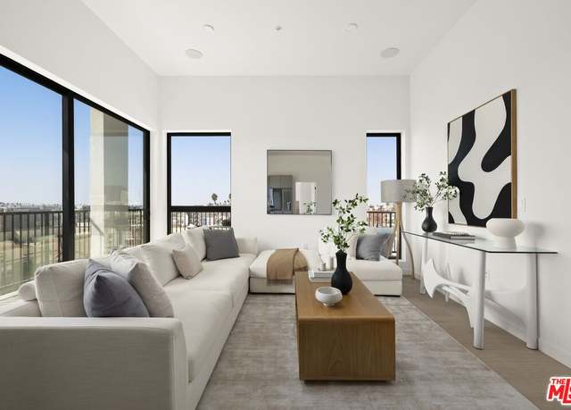 Property at 904 S New Hampshire Ave #801, Los Angeles, CA 90006, 2 beds, 2 baths
