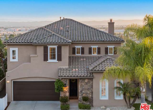 Property at 10066 Chardonnay Ct, Sun Valley, CA 91352, 4 beds, 3 baths