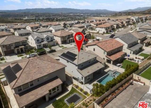 Property at 18113 Tableau Way, Santa Clarita, CA 91350, 4 beds, 3 baths