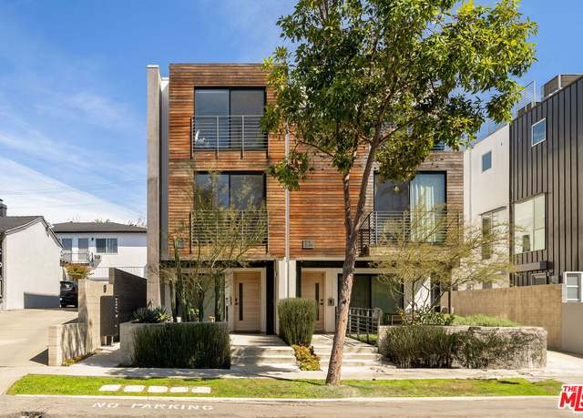 Property at 820 N Formosa Ave, Los Angeles, CA 90046, 2 beds, 2.5 baths